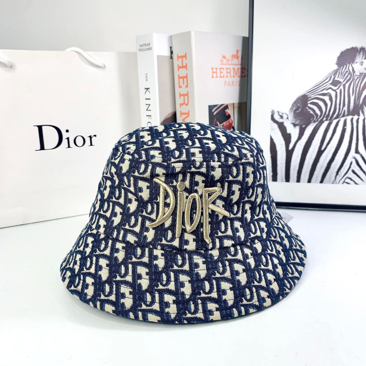 Mũ Bucket Nón Tai Bèo Vải Kaki Thời Trang Nam Nữ Họa Tiết Logo Dior  Shop